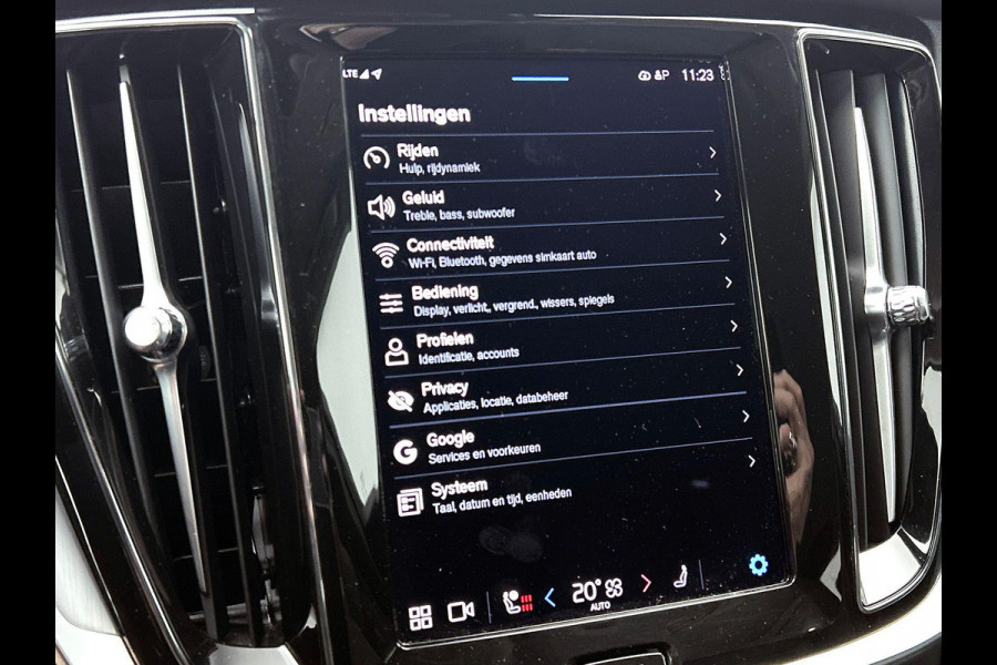 Volvo V60 2.0 T6 Plug-in hybrid AWD Core Bright NAVI & CARPLAY | AD_CRUISE | FULL-LED