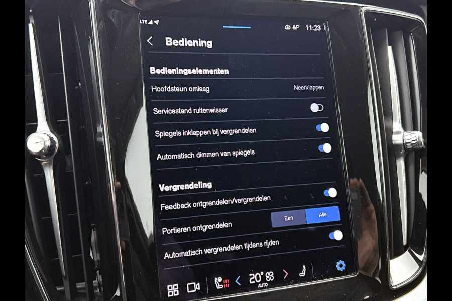 Volvo V60 2.0 T6 Plug-in hybrid AWD Core Bright NAVI & CARPLAY | AD_CRUISE | FULL-LED