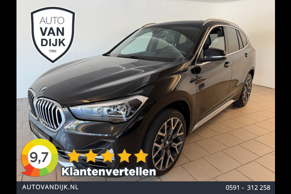 BMW X1 SDrive20i High Executive AIRCO CLIMA NAVI CRUISE PANO LEER STOELVERW HEAD UP TREKHAAK 1800KG CAMERA ELEK KLEP NIEUWSTAAT
