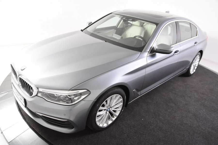BMW 5 Serie 520i A Luxury *Navigatie*Schuifdak*Memory*