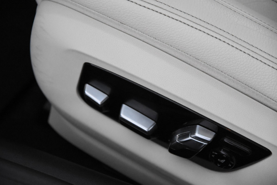 BMW 5 Serie 520i A Luxury *Navigatie*Schuifdak*Memory*