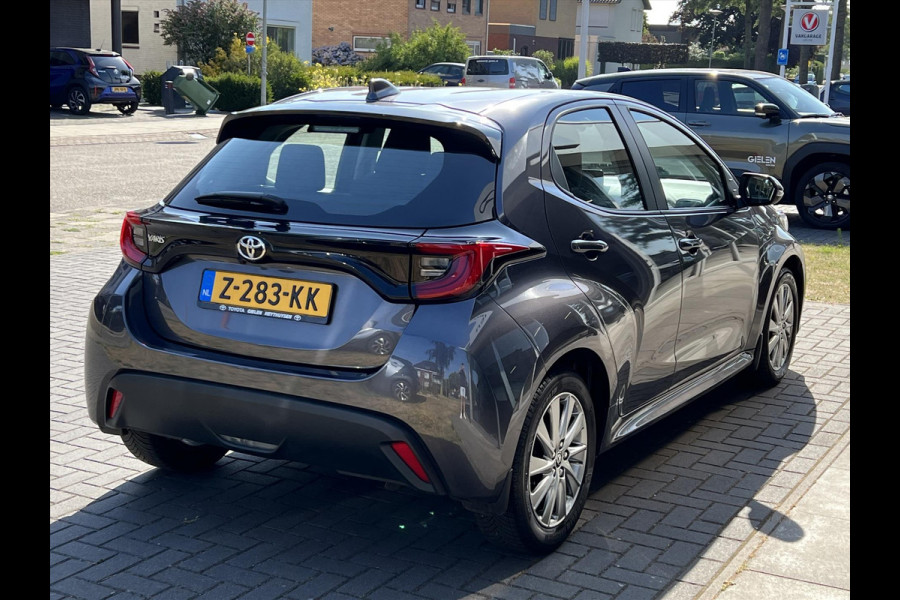 Toyota Yaris 1.5 VVT-i 125pk Dynamic | Stoel + stuurverwarming, Climate control, Adaptieve cruise control, Lichtmetalen velgen