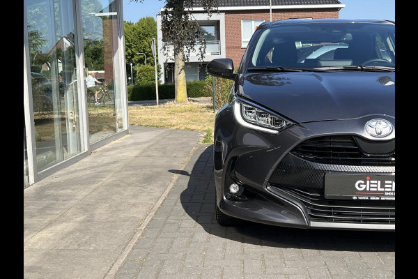 Toyota Yaris 1.5 VVT-i 125pk Dynamic | Stoel + stuurverwarming, Climate control, Adaptieve cruise control, Lichtmetalen velgen