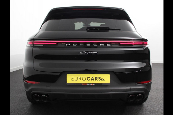 Porsche Cayenne 3.0 E-Hybrid Luchtvering Leder Panoramadak Camera Navigatie Elektrische comfortstoelen DAB+ Led Adaptieve cruise control Climate control Lichtmetalen velgen Apple Carplay/ Android Auto