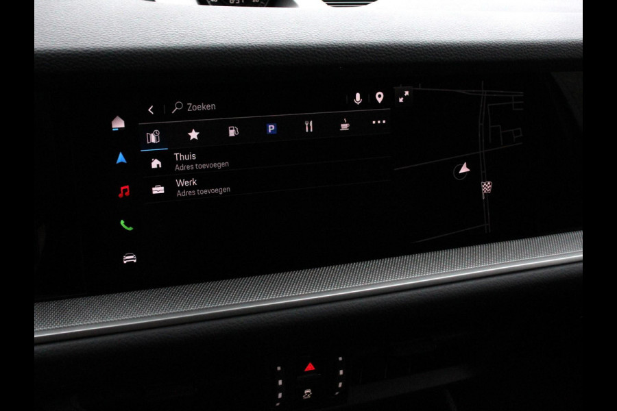 Porsche Cayenne 3.0 E-Hybrid Luchtvering Leder Panoramadak Camera Navigatie Elektrische comfortstoelen DAB+ Led Adaptieve cruise control Climate control Lichtmetalen velgen Apple Carplay/ Android Auto