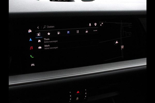 Porsche Cayenne 3.0 E-Hybrid Luchtvering Leder Panoramadak Camera Navigatie Elektrische comfortstoelen DAB+ Led Adaptieve cruise control Climate control Lichtmetalen velgen Apple Carplay/ Android Auto