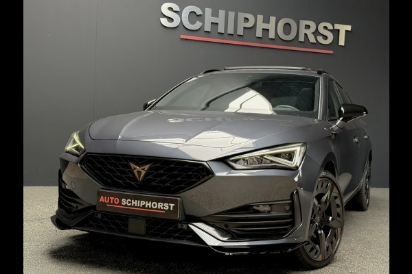 CUPRA Leon Sportstourer Sportstourer 1.4 e-Hybrid VZ Copper Panorama Matrix LED volleder BTW ACC 19 inchCarPlay