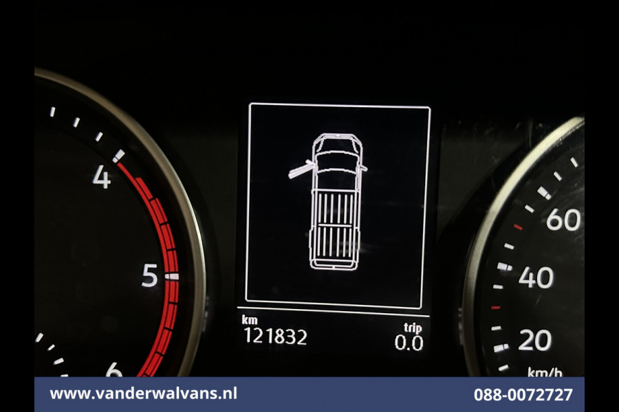 Volkswagen Crafter 2.0 TDI 177pk L4H3 L3H2 Euro6 Airco | Camera | Navigatie | Apple Carplay | 3000kg Trekhaak Android Auto, Parkeersensoren, Bijrijdersbank