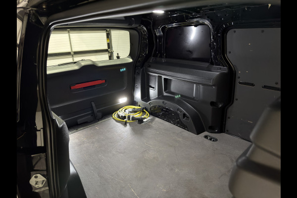 Volkswagen ID. Buzz Cargo 77 kWh | L1H1 | SOH 99,7 %