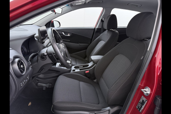 Hyundai Kona 1.6GDI HEV Hybride Autom. Trekhaak Adap.Cruise Camera Apple Carplay Android Auto Navi Ecc Pdc Comfort Smart Led Lmv 16" DAB Krell®-Audio Lane Assist Isofix Rijstrooksensor 1.300KG Trekgewicht 1e Eigenaar Origineel Nederlandse Auto