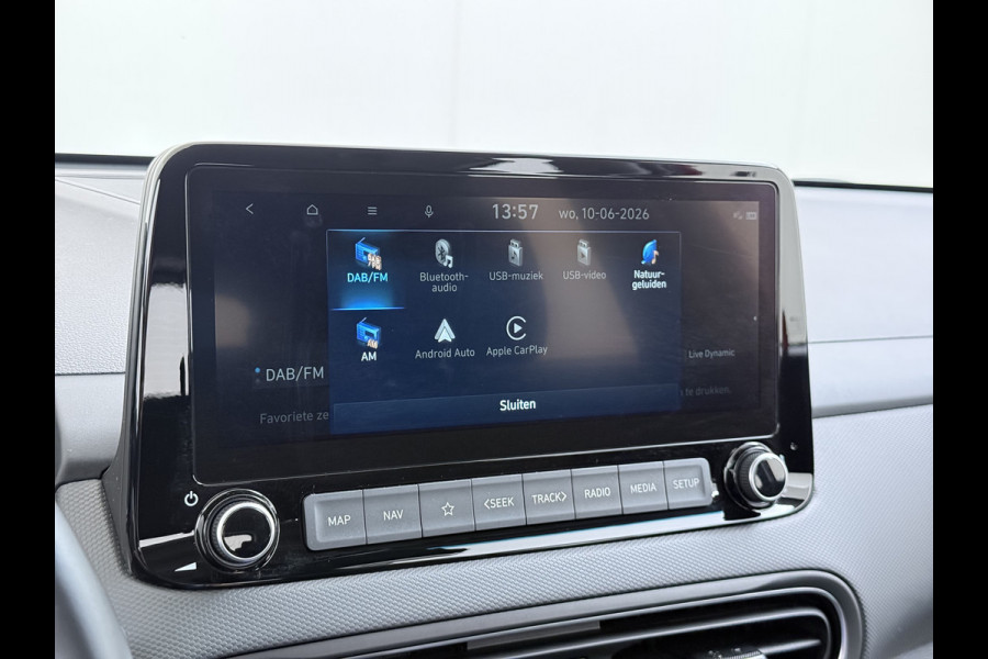Hyundai Kona 1.6GDI HEV Hybride Autom. Trekhaak Adap.Cruise Camera Apple Carplay Android Auto Navi Ecc Pdc Comfort Smart Led Lmv 16" DAB Krell®-Audio Lane Assist Isofix Rijstrooksensor 1.300KG Trekgewicht 1e Eigenaar Origineel Nederlandse Auto