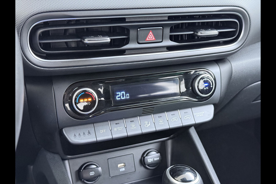 Hyundai Kona 1.6GDI HEV Hybride Autom. Trekhaak Adap.Cruise Camera Apple Carplay Android Auto Navi Ecc Pdc Comfort Smart Led Lmv 16" DAB Krell®-Audio Lane Assist Isofix Rijstrooksensor 1.300KG Trekgewicht 1e Eigenaar Origineel Nederlandse Auto