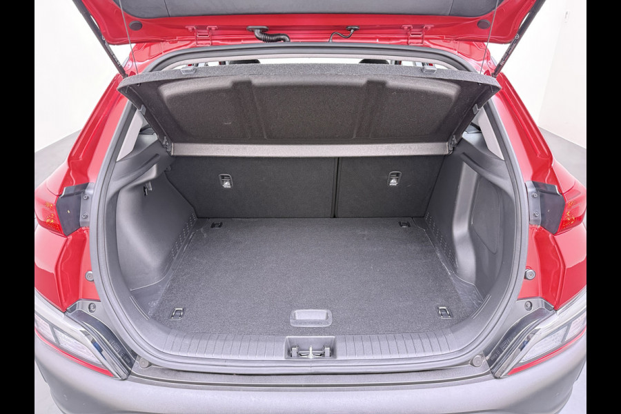 Hyundai Kona 1.6GDI HEV Hybride Autom. Trekhaak Adap.Cruise Camera Apple Carplay Android Auto Navi Ecc Pdc Comfort Smart Led Lmv 16" DAB Krell®-Audio Lane Assist Isofix Rijstrooksensor 1.300KG Trekgewicht 1e Eigenaar Origineel Nederlandse Auto