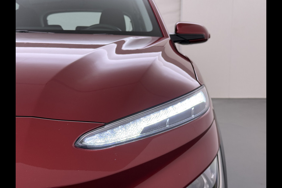 Hyundai Kona 1.6GDI HEV Hybride Autom. Trekhaak Adap.Cruise Camera Apple Carplay Android Auto Navi Ecc Pdc Comfort Smart Led Lmv 16" DAB Krell®-Audio Lane Assist Isofix Rijstrooksensor 1.300KG Trekgewicht 1e Eigenaar Origineel Nederlandse Auto