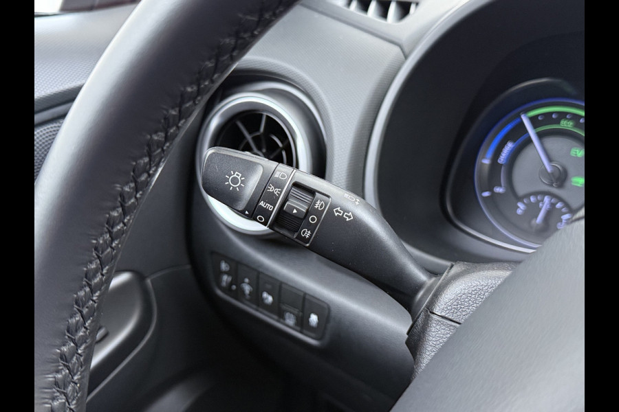 Hyundai Kona 1.6GDI HEV Hybride Autom. Trekhaak Adap.Cruise Camera Apple Carplay Android Auto Navi Ecc Pdc Comfort Smart Led Lmv 16" DAB Krell®-Audio Lane Assist Isofix Rijstrooksensor 1.300KG Trekgewicht 1e Eigenaar Origineel Nederlandse Auto