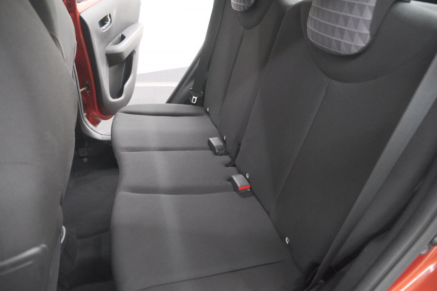 Peugeot 108 1.0 e-VTi Allure | Camera | Climate Control | DAB+ | 15 Inch Lichtmetalen Velgen