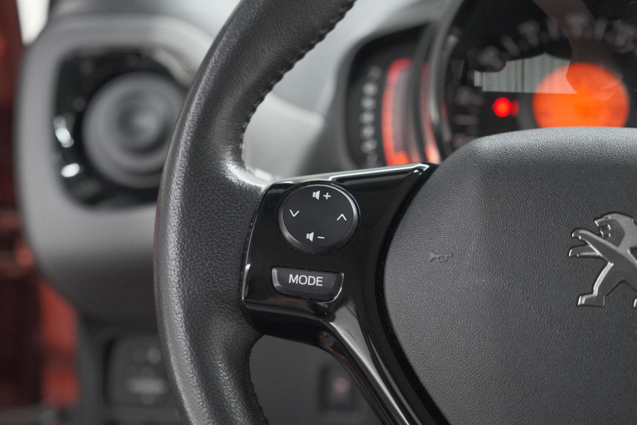 Peugeot 108 1.0 e-VTi Allure | Camera | Climate Control | DAB+ | 15 Inch Lichtmetalen Velgen