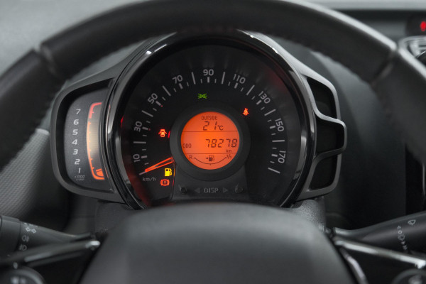 Peugeot 108 1.0 e-VTi Allure | Camera | Climate Control | DAB+ | 15 Inch Lichtmetalen Velgen