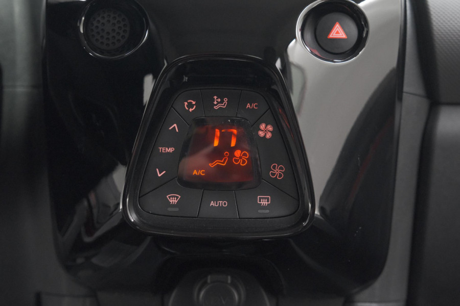 Peugeot 108 1.0 e-VTi Allure | Camera | Climate Control | DAB+ | 15 Inch Lichtmetalen Velgen