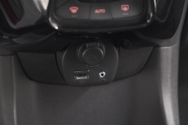 Peugeot 108 1.0 e-VTi Allure | Camera | Climate Control | DAB+ | 15 Inch Lichtmetalen Velgen
