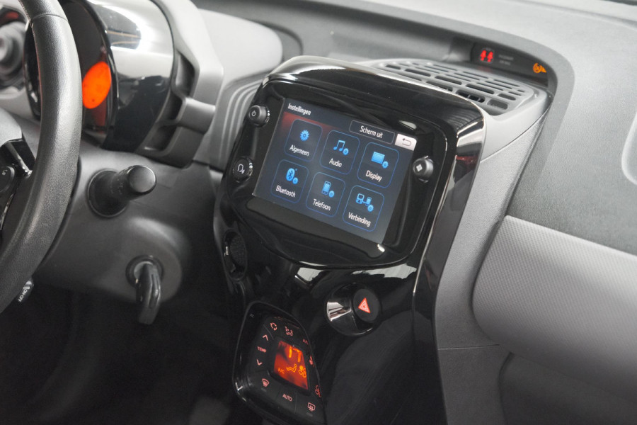 Peugeot 108 1.0 e-VTi Allure | Camera | Climate Control | DAB+ | 15 Inch Lichtmetalen Velgen