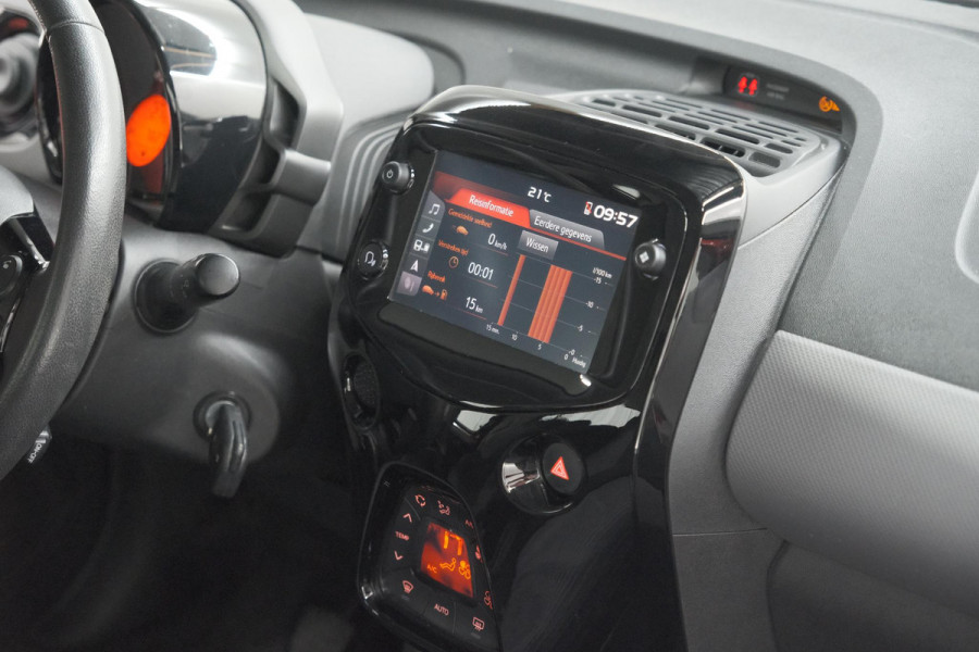 Peugeot 108 1.0 e-VTi Allure | Camera | Climate Control | DAB+ | 15 Inch Lichtmetalen Velgen