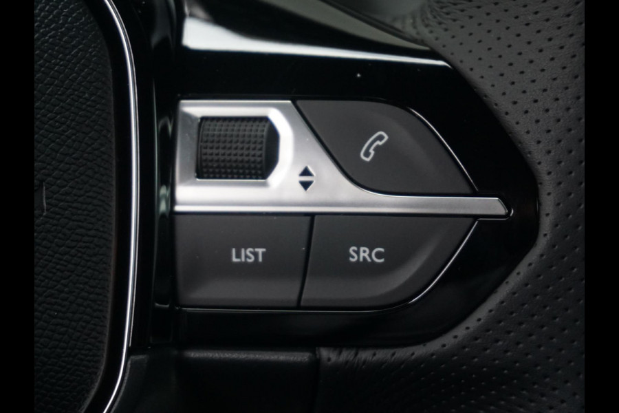 Peugeot e-2008 EV GT Avantage 54 kWh 360 camera