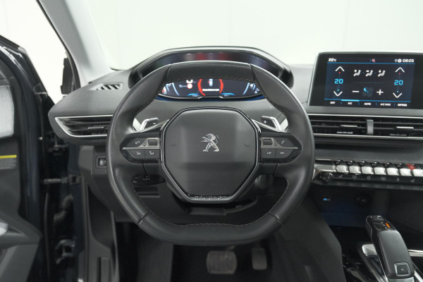 Peugeot 3008 1.6 PureTech 180 Allure | 1.500 KG Trekgewicht | Schuif-Kantel dak |  Dodehoekdetectie | Camera