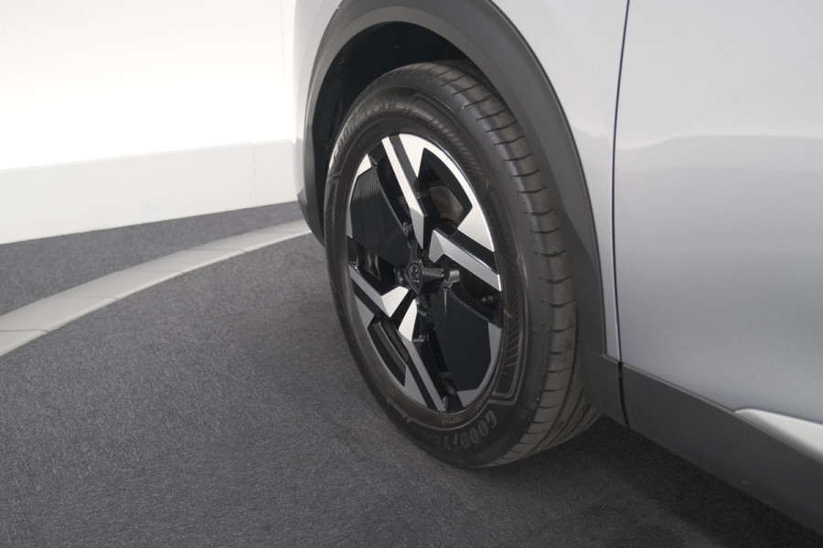 Peugeot 2008 PureTech 100 Allure | Apple Carplay | Parkeersensoren | Climate control