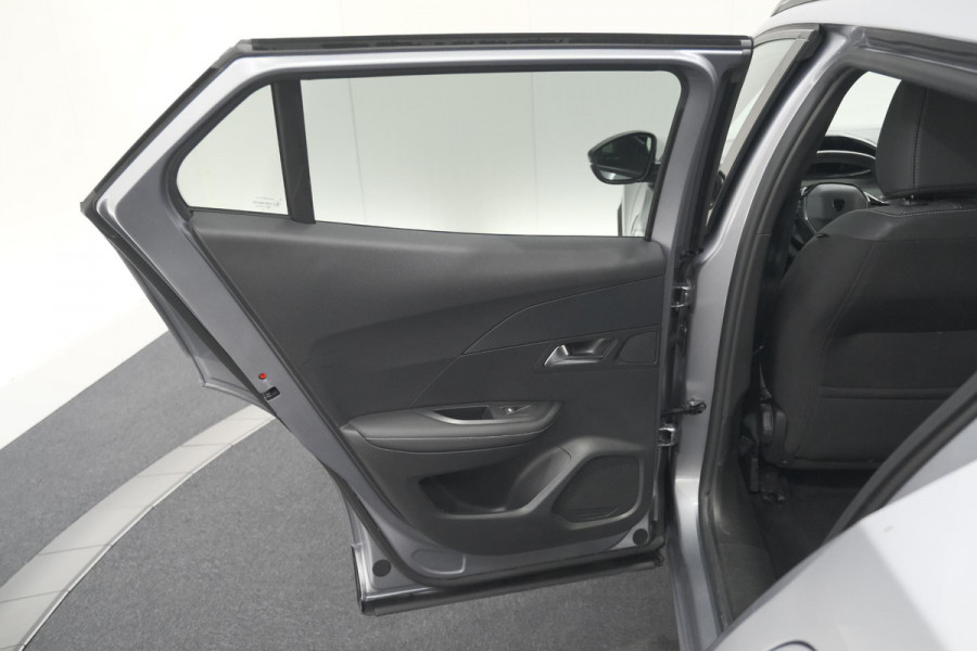 Peugeot 2008 PureTech 100 Allure | Apple Carplay | Parkeersensoren | Climate control