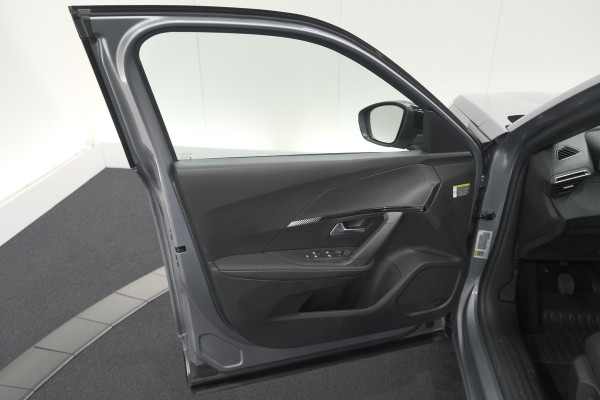 Peugeot 2008 PureTech 100 Allure | Apple Carplay | Parkeersensoren | Climate control