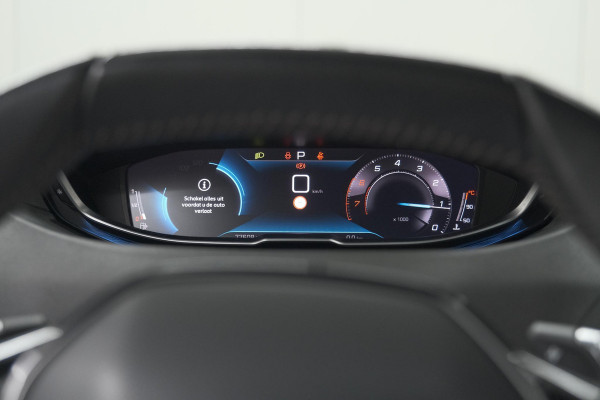 Peugeot 5008 PureTech 130 EAT8 Active Pack Business | 7 Zitplaatsen | Camera | Navigatie | Apple Carplay | Parkeersensoren