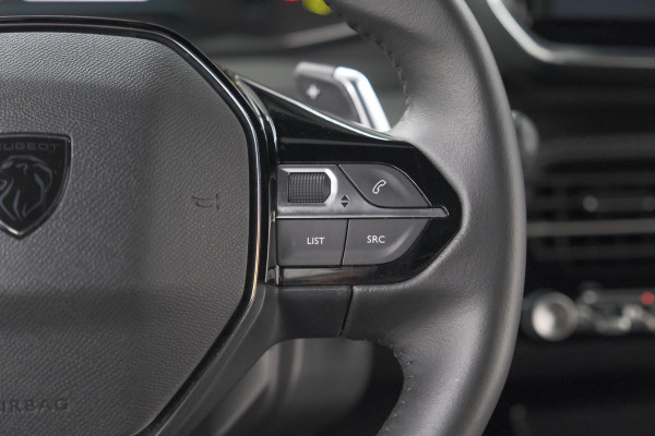 Peugeot 2008 Hybrid 136 e-DCS6 Style | Apple Carplay | Parkeersensoren | Climate control