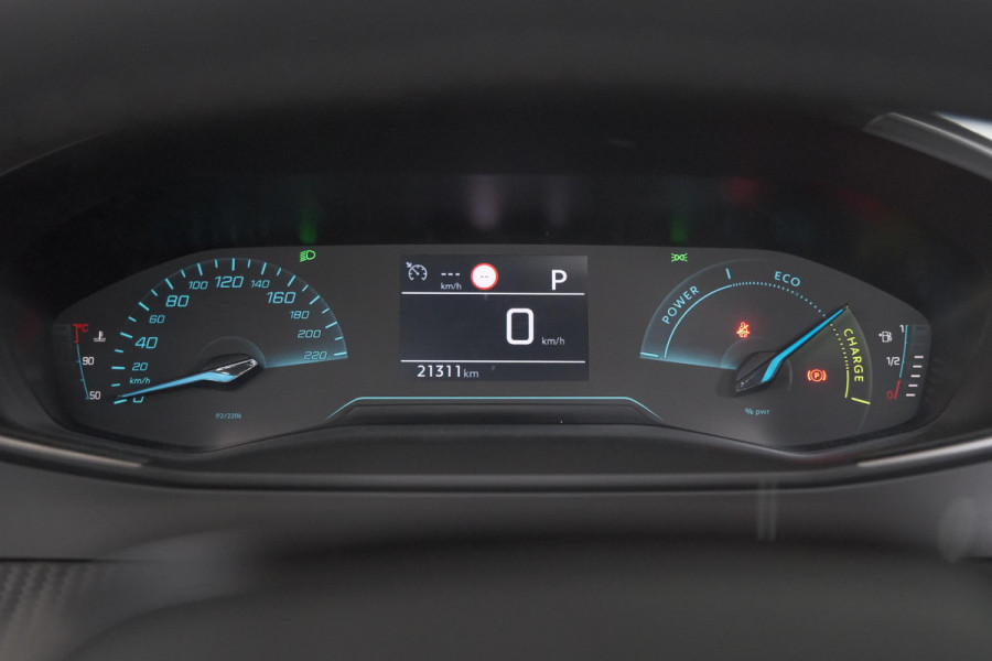 Peugeot 2008 Hybrid 136 e-DCS6 Style | Apple Carplay | Parkeersensoren | Climate control