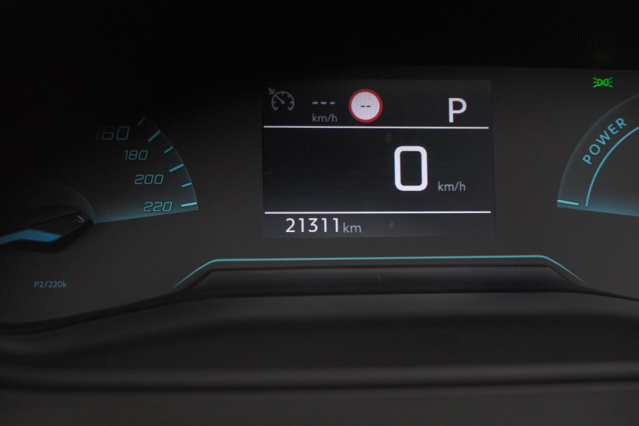 Peugeot 2008 Hybrid 136 e-DCS6 Style | Apple Carplay | Parkeersensoren | Climate control