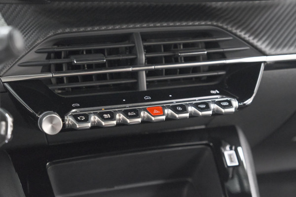 Peugeot 2008 Hybrid 136 e-DCS6 Style | Apple Carplay | Parkeersensoren | Climate control