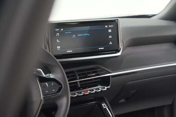 Peugeot 2008 Hybrid 136 e-DCS6 Style | Apple Carplay | Parkeersensoren | Climate control