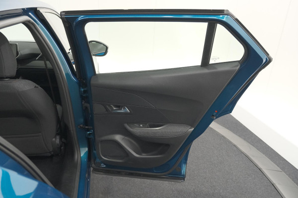 Peugeot 2008 Hybrid 136 e-DCS6 Style | Apple Carplay | Parkeersensoren | Climate control