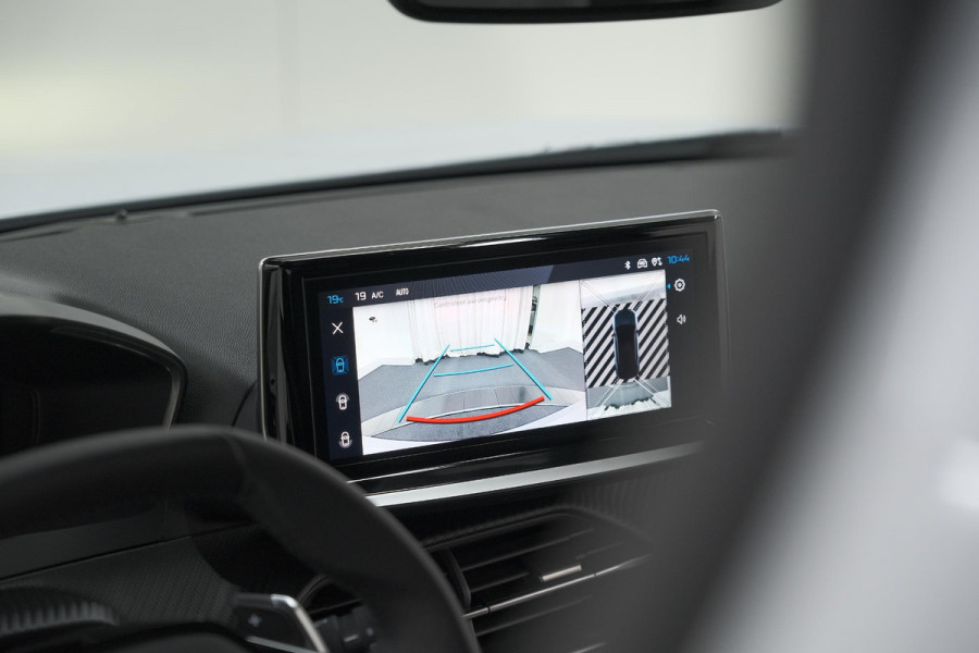Peugeot e-2008 EV GT 50 kWh | 11 KW Laadfunctie | 360 Camera | Dodehoekdetectie | Apple Carplay