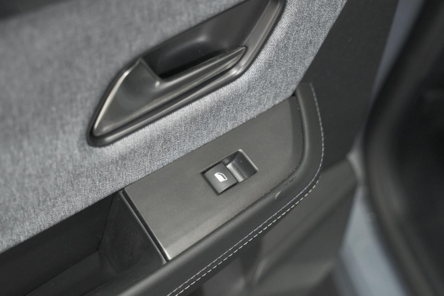 Opel Grandland 1.2 Turbo 145 Hybrid Business Edition | Elektrische Kofferklep | Camera | Adaptieve Cruise Control | Allseason Banden