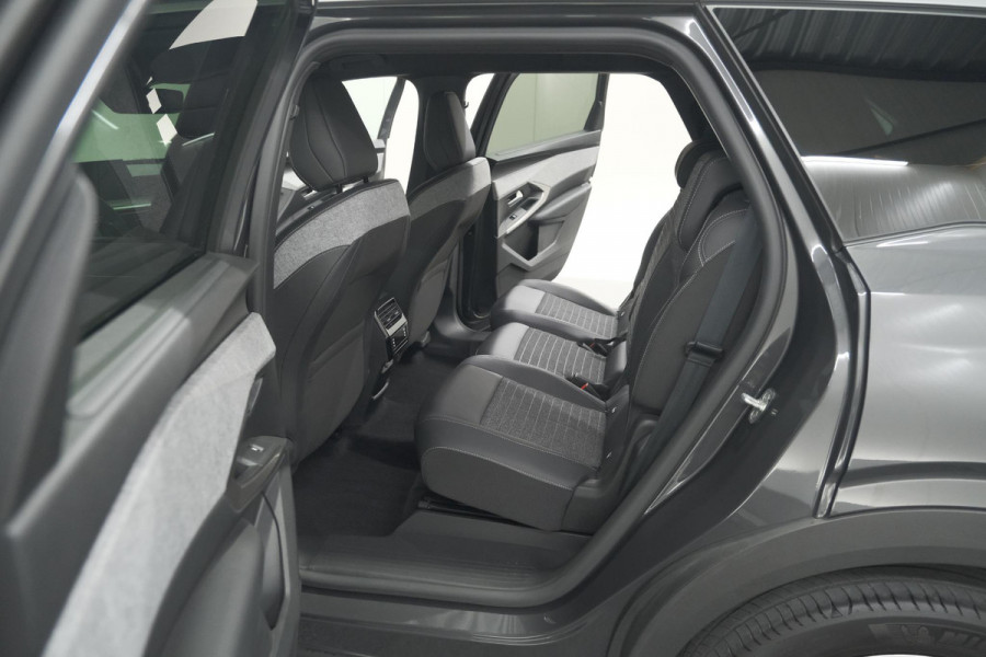 Peugeot 5008 1.2 Hybrid 136 e-DCS6 Allure | 7 Zitplaatsen | Camera | Stoelverwarming | Navigatie | Trekhaak