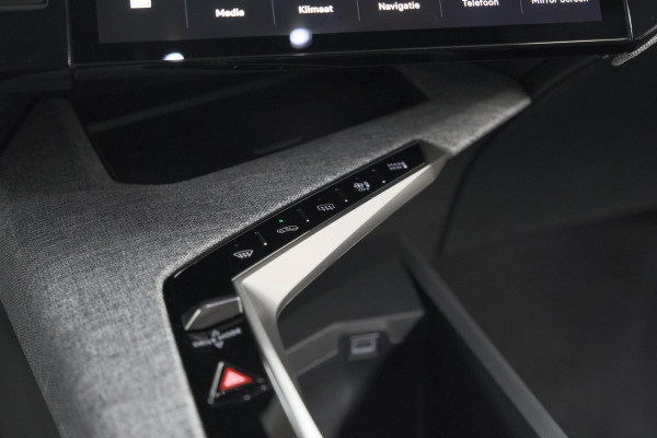 Peugeot 5008 1.2 Hybrid 136 e-DCS6 Allure | 7 Zitplaatsen | Camera | Stoelverwarming | Navigatie | Trekhaak