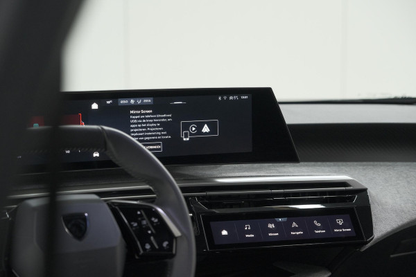 Peugeot 5008 1.2 Hybrid 136 e-DCS6 Allure | 7 Zitplaatsen | Camera | Stoelverwarming | Navigatie | Trekhaak