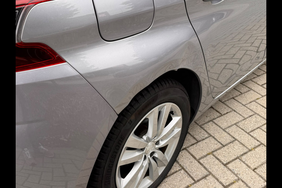 Peugeot 308 - Lees tekst - 1.2 PureTech Blue Lease Allure