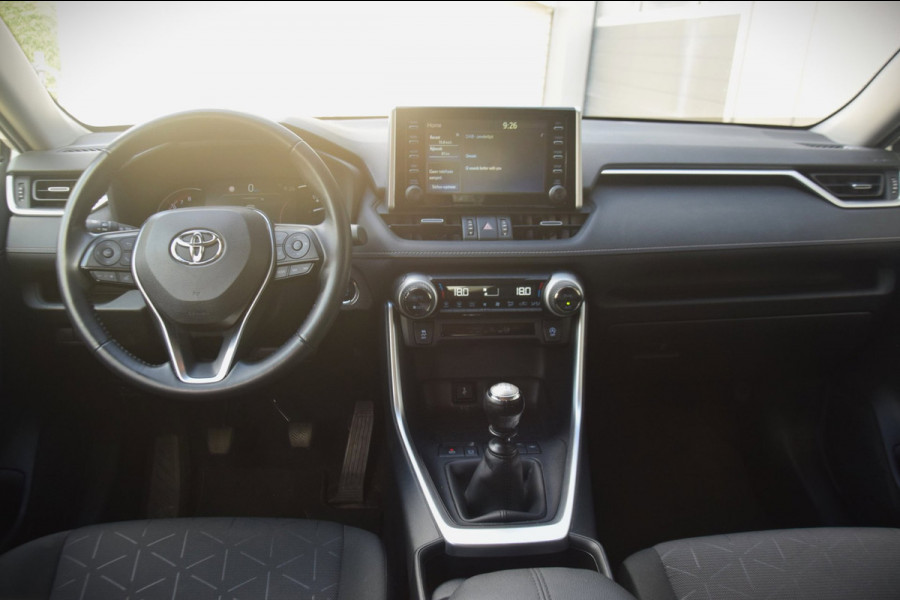 Toyota RAV4 2.0 VVT-iE Business 2000 KG TREKGEWICHT!/APPLE CARPLAY/ADAPTIEVE CRUISE/LED KOPLAMPEN