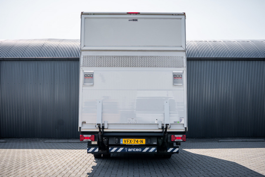 Iveco Daily 35C18 | 3.0L | 180 PK | Bakwagen met laadklep | Zijdeur | Automaat | N1 | Cruise | Airco