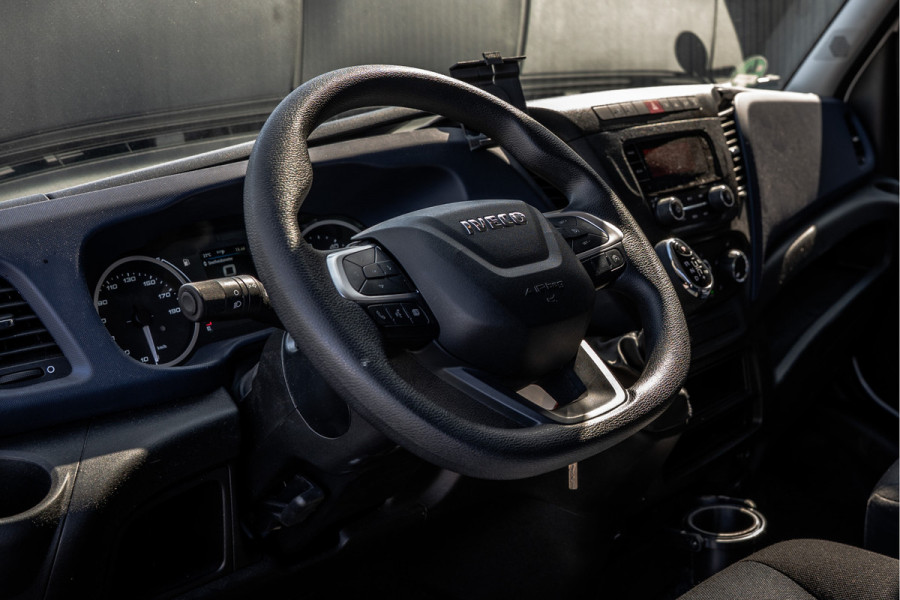 Iveco Daily 35C18 | 3.0L | 180 PK | Bakwagen met laadklep | Zijdeur | Automaat | N1 | Cruise | Airco