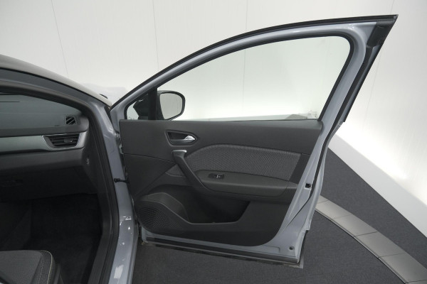 Renault Captur 1.8 E-Tech Full Hybrid 160 Techno | Camera | Adaptieve Cruise Control | Navigatie | Parkeersensoren