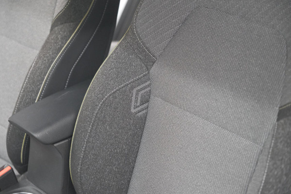 Renault Captur 1.8 E-Tech Full Hybrid 160 Techno | Camera | Adaptieve Cruise Control | Navigatie | Parkeersensoren