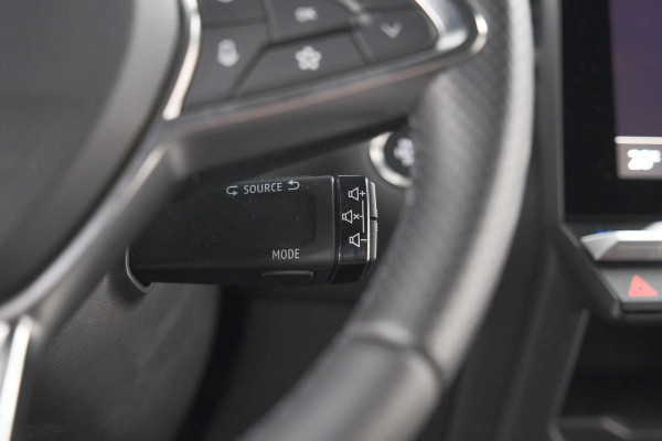 Renault Captur 1.8 E-Tech Full Hybrid 160 Techno | Camera | Adaptieve Cruise Control | Navigatie | Parkeersensoren